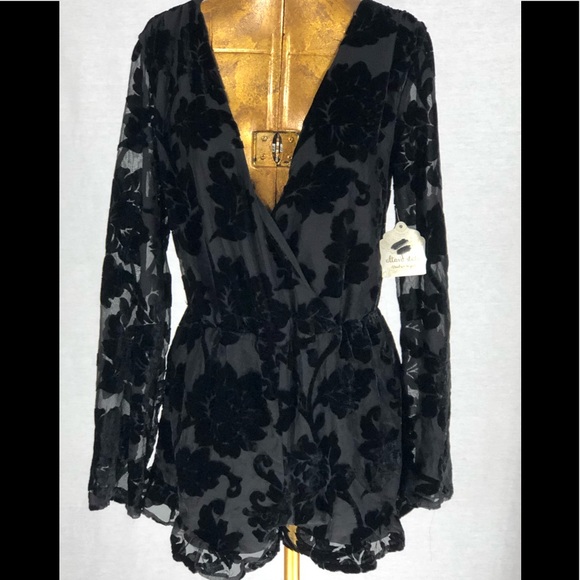 Altar'd State Other - 💥Clearance💥NWTAltard State Blk Velvet Teddy SzM